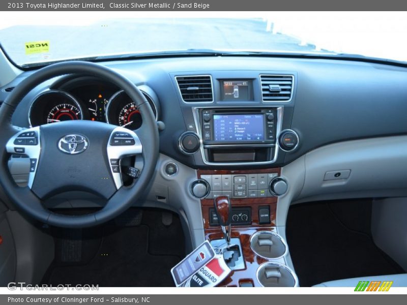 Classic Silver Metallic / Sand Beige 2013 Toyota Highlander Limited