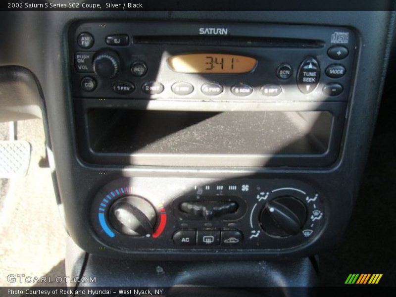 Silver / Black 2002 Saturn S Series SC2 Coupe