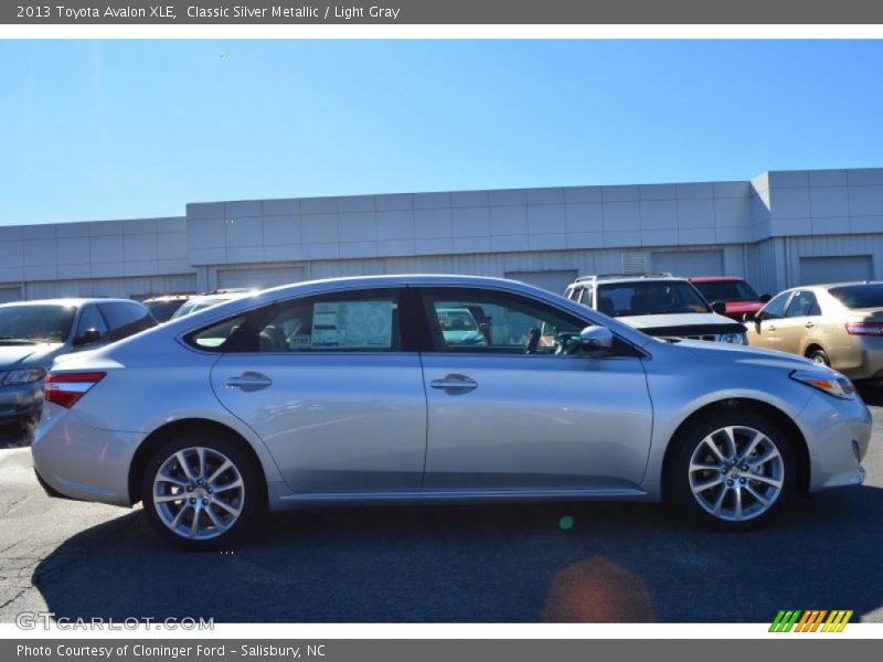 Classic Silver Metallic / Light Gray 2013 Toyota Avalon XLE