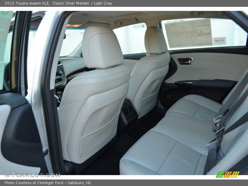 Classic Silver Metallic / Light Gray 2013 Toyota Avalon XLE