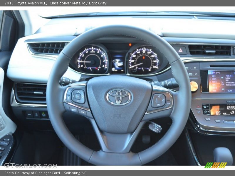 Classic Silver Metallic / Light Gray 2013 Toyota Avalon XLE