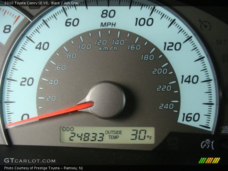 Black / Ash Gray 2010 Toyota Camry SE V6