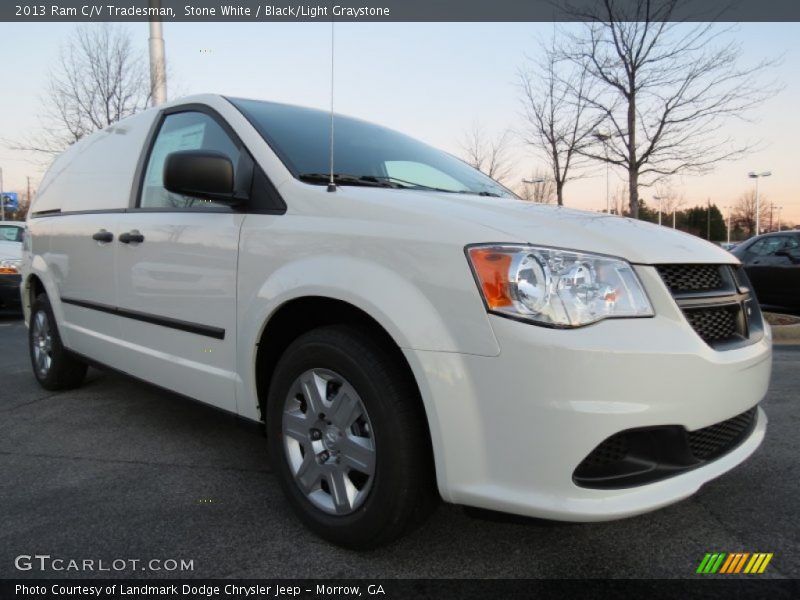 Front 3/4 View of 2013 C/V Tradesman