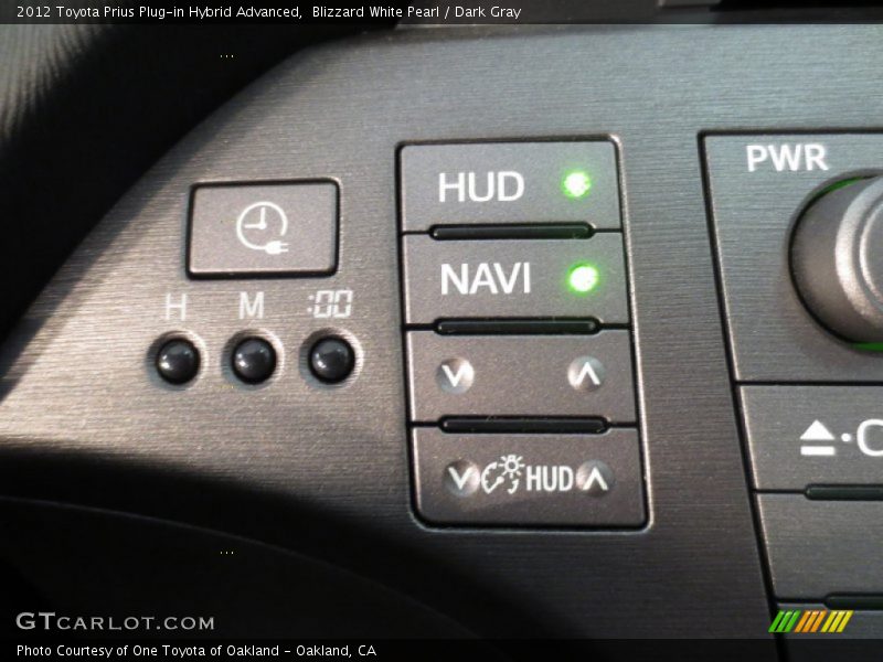 Controls of 2012 Prius Plug-in Hybrid Advanced
