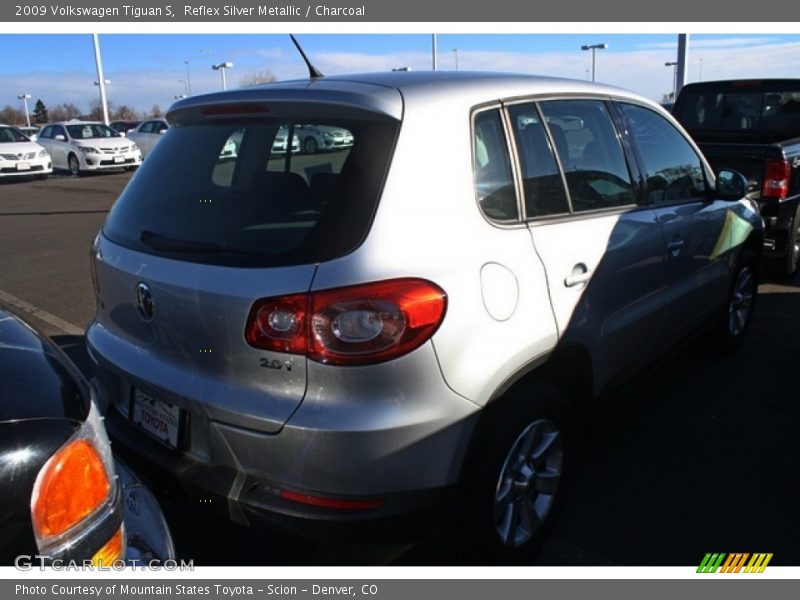 Reflex Silver Metallic / Charcoal 2009 Volkswagen Tiguan S