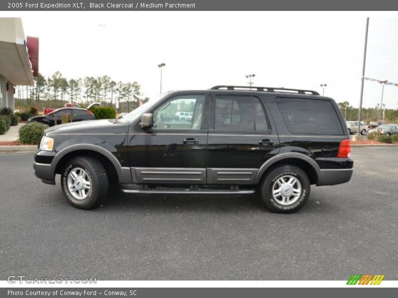 Black Clearcoat / Medium Parchment 2005 Ford Expedition XLT