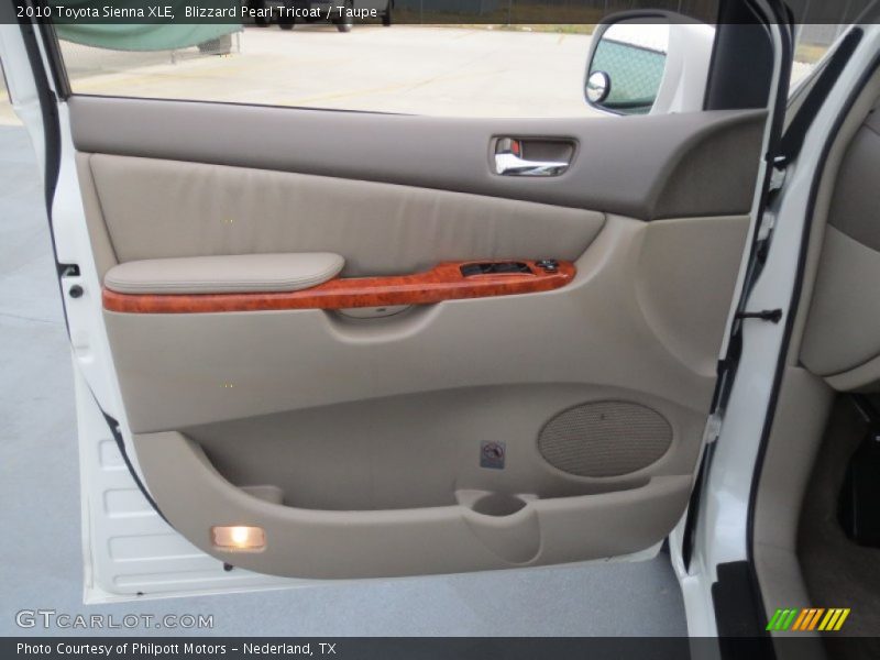Blizzard Pearl Tricoat / Taupe 2010 Toyota Sienna XLE