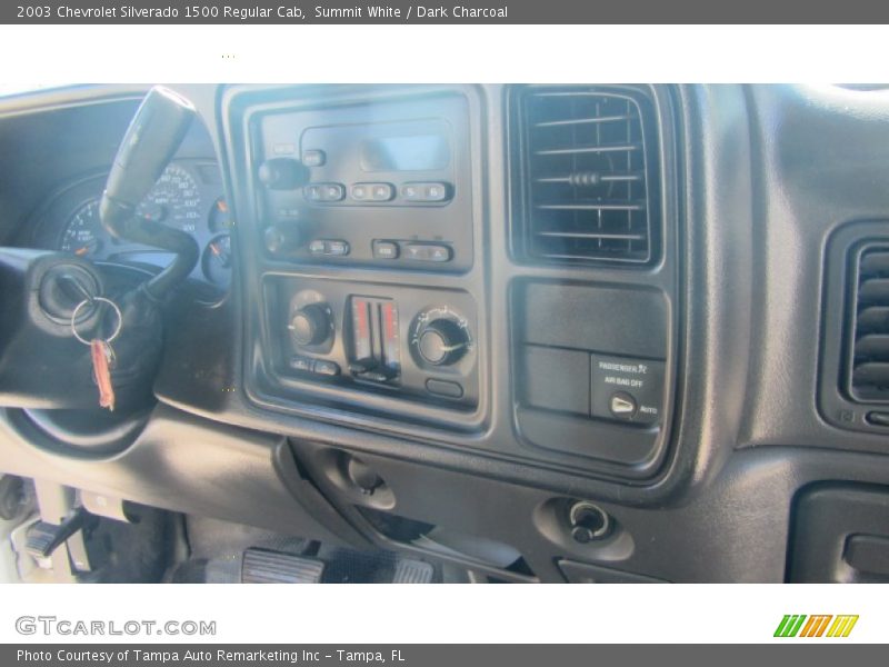 Summit White / Dark Charcoal 2003 Chevrolet Silverado 1500 Regular Cab
