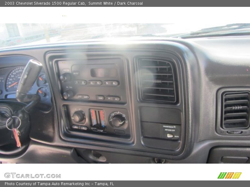 Summit White / Dark Charcoal 2003 Chevrolet Silverado 1500 Regular Cab