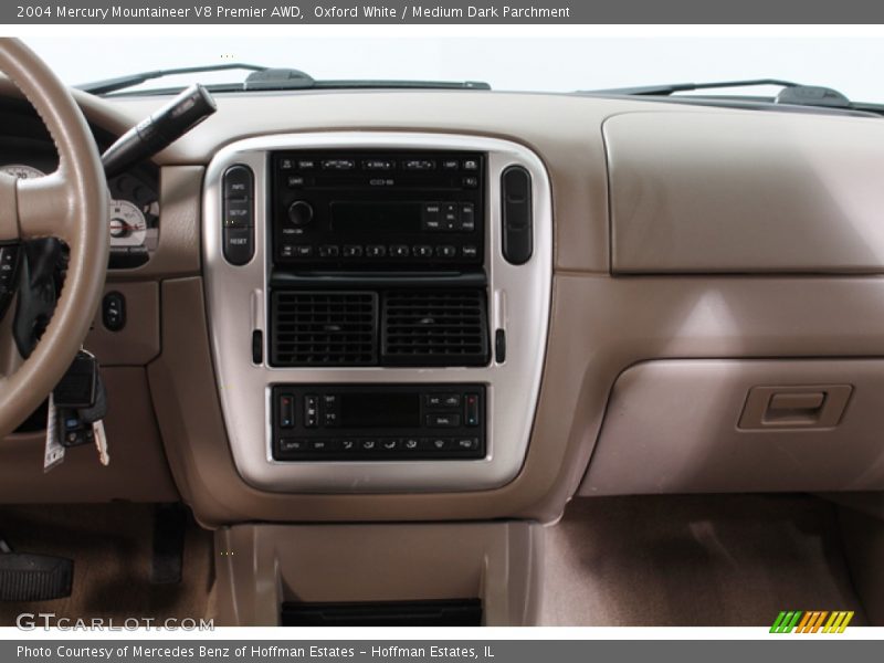 Oxford White / Medium Dark Parchment 2004 Mercury Mountaineer V8 Premier AWD