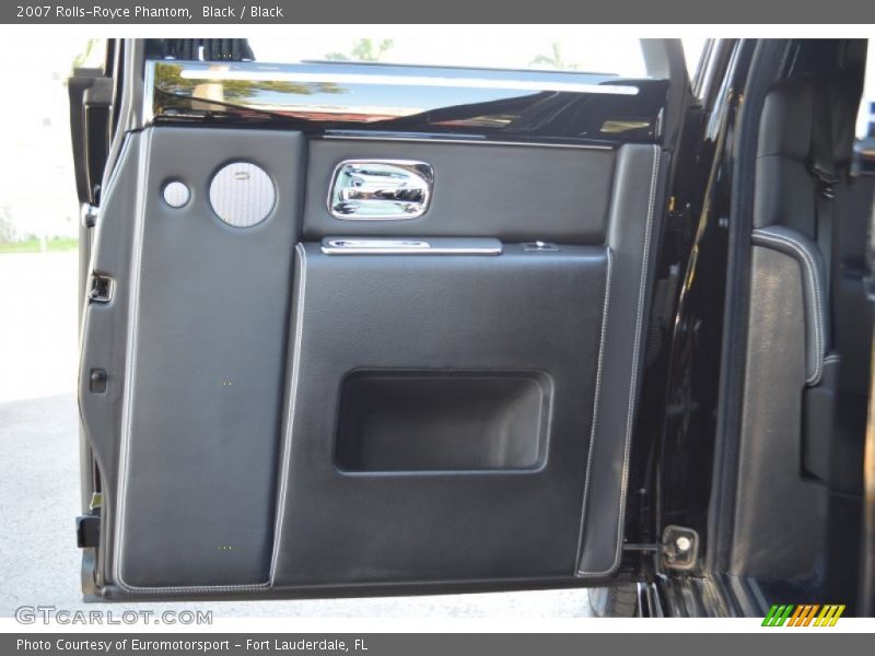 Door Panel of 2007 Phantom 