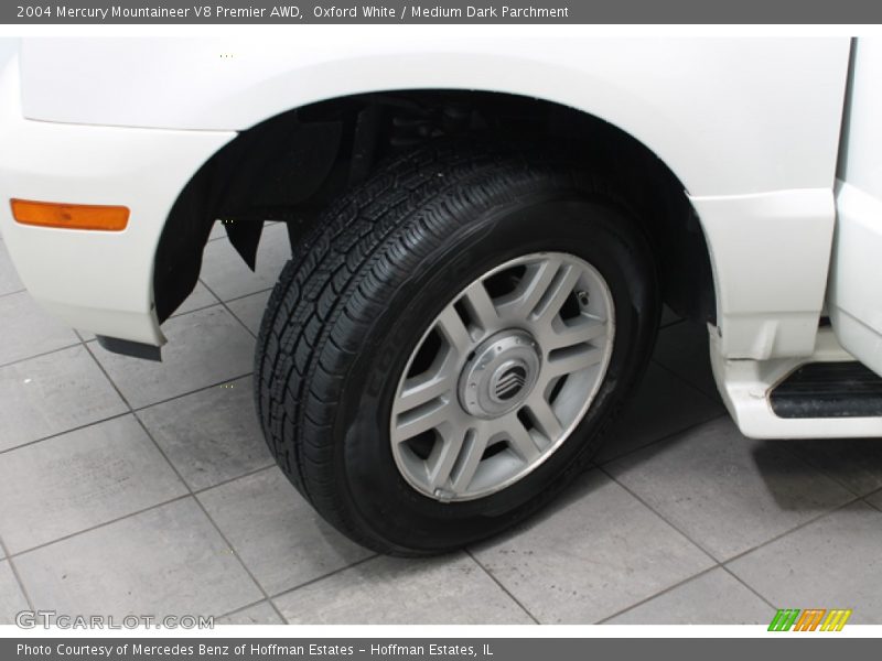 Oxford White / Medium Dark Parchment 2004 Mercury Mountaineer V8 Premier AWD