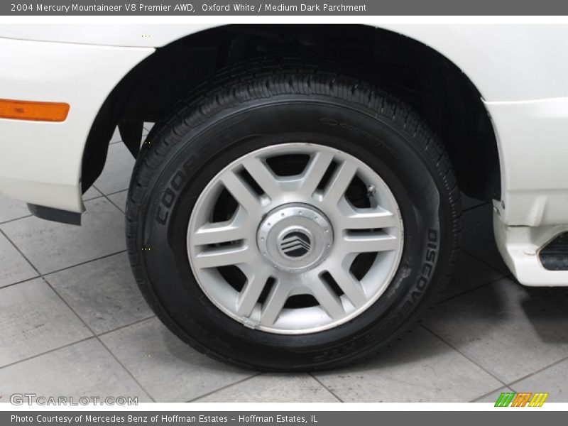 Oxford White / Medium Dark Parchment 2004 Mercury Mountaineer V8 Premier AWD