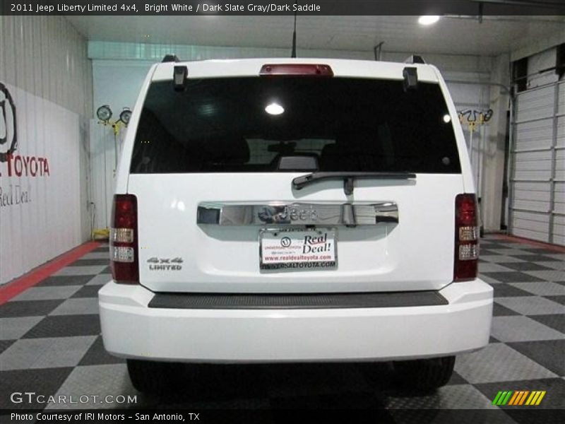 Bright White / Dark Slate Gray/Dark Saddle 2011 Jeep Liberty Limited 4x4