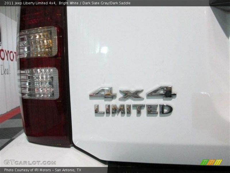 Bright White / Dark Slate Gray/Dark Saddle 2011 Jeep Liberty Limited 4x4