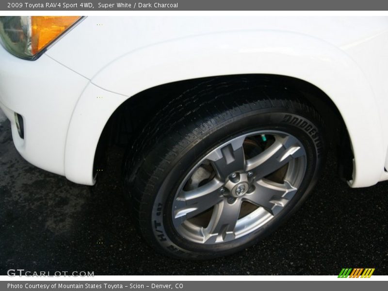 Super White / Dark Charcoal 2009 Toyota RAV4 Sport 4WD