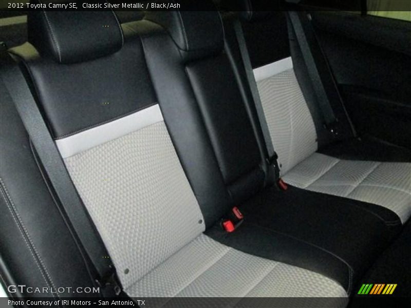 Classic Silver Metallic / Black/Ash 2012 Toyota Camry SE
