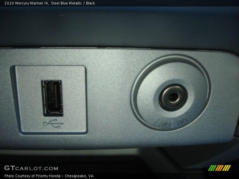 Steel Blue Metallic / Black 2010 Mercury Mariner I4