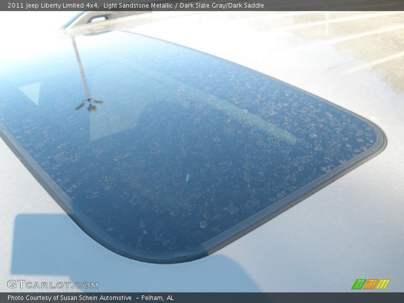 Light Sandstone Metallic / Dark Slate Gray/Dark Saddle 2011 Jeep Liberty Limited 4x4