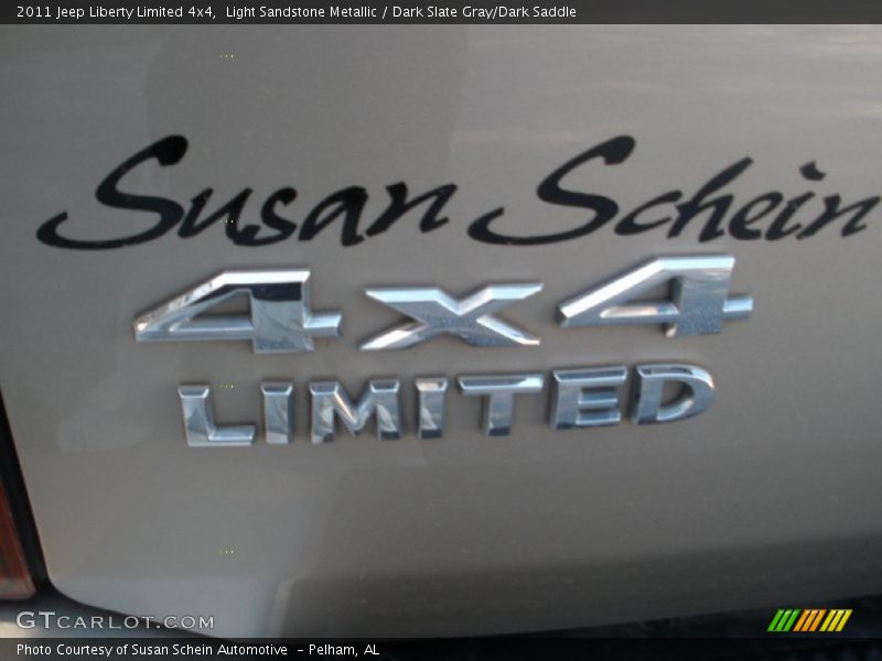 Light Sandstone Metallic / Dark Slate Gray/Dark Saddle 2011 Jeep Liberty Limited 4x4