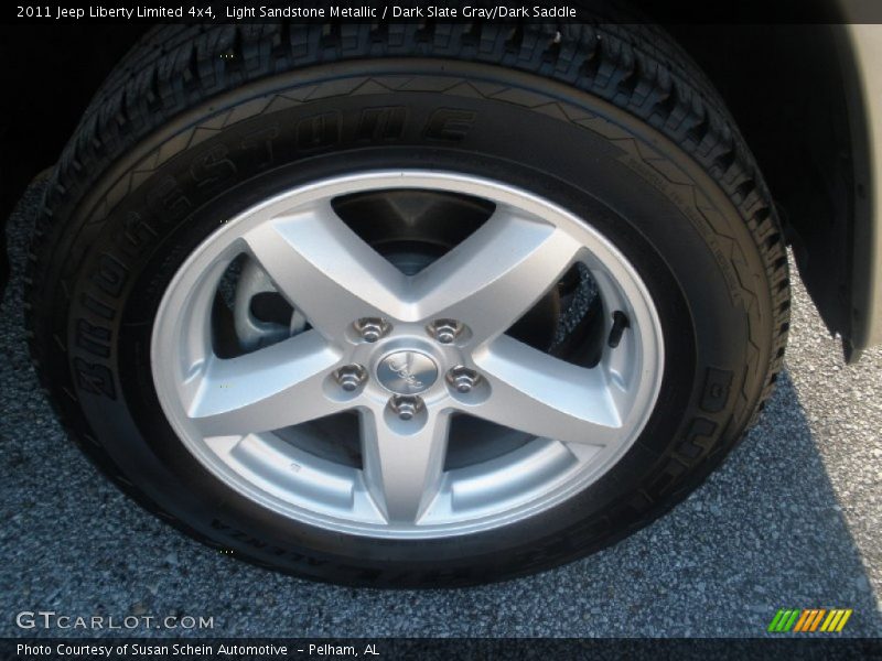 Light Sandstone Metallic / Dark Slate Gray/Dark Saddle 2011 Jeep Liberty Limited 4x4