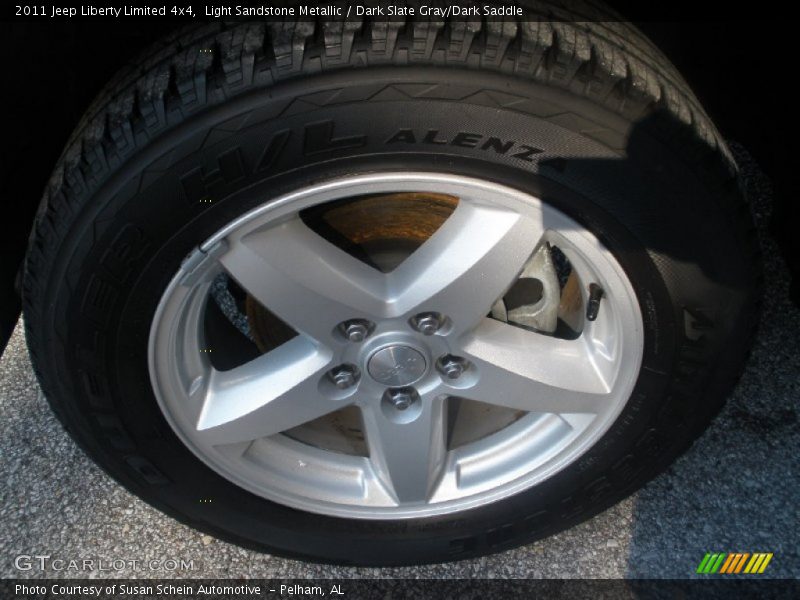 Light Sandstone Metallic / Dark Slate Gray/Dark Saddle 2011 Jeep Liberty Limited 4x4