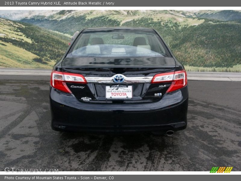 Attitude Black Metallic / Ivory 2013 Toyota Camry Hybrid XLE