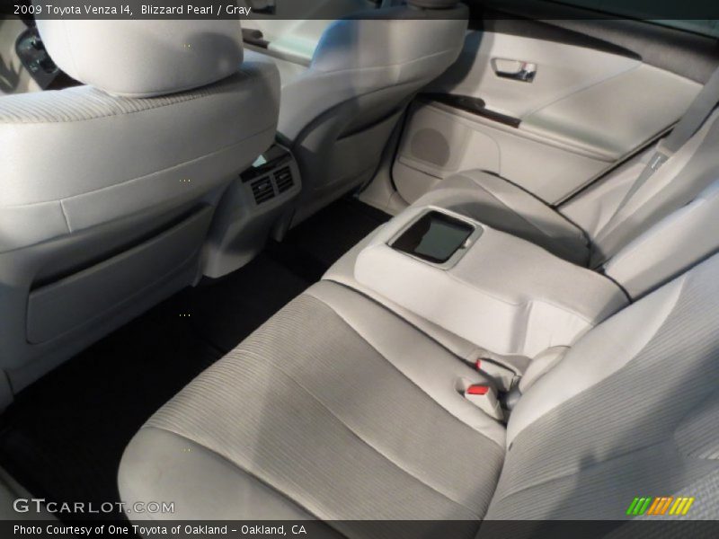 Blizzard Pearl / Gray 2009 Toyota Venza I4