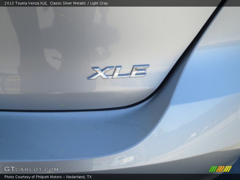 Classic Silver Metallic / Light Gray 2013 Toyota Venza XLE