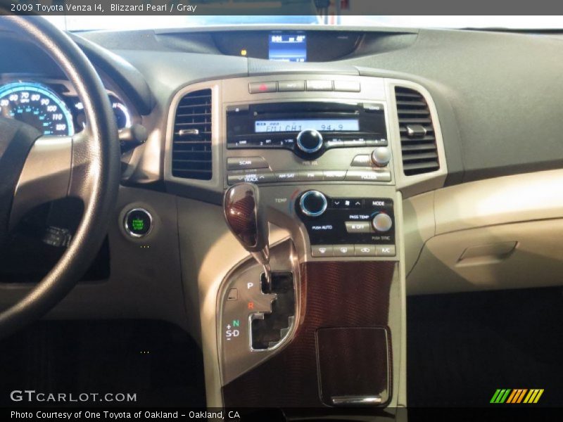 Blizzard Pearl / Gray 2009 Toyota Venza I4