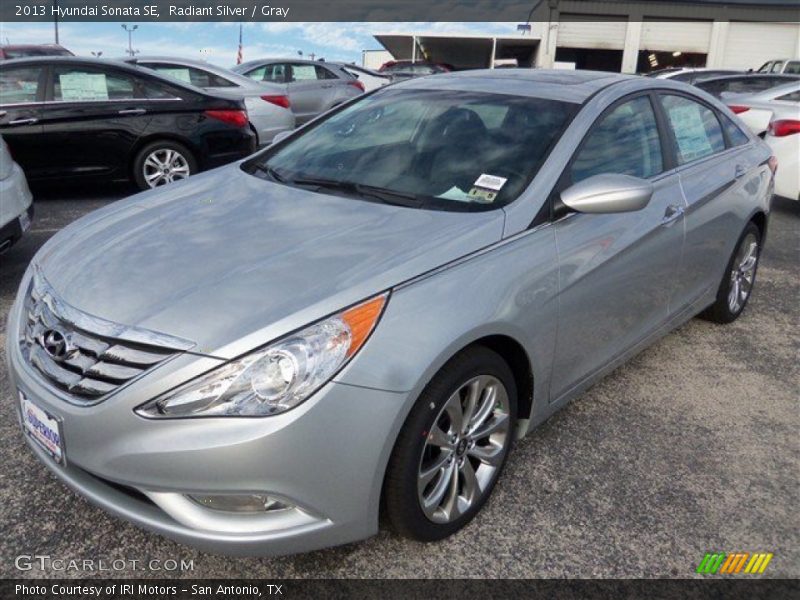 Radiant Silver / Gray 2013 Hyundai Sonata SE