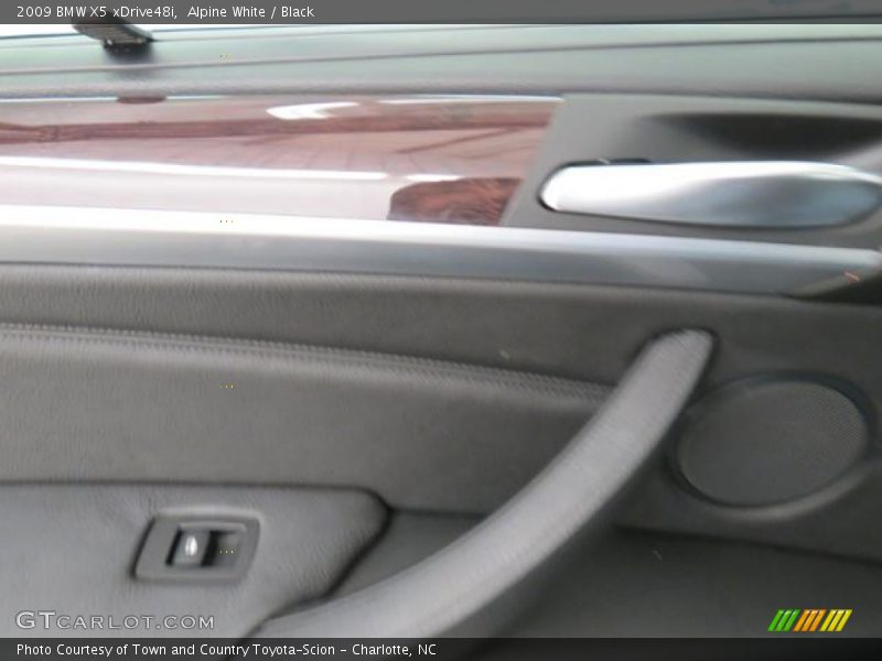Alpine White / Black 2009 BMW X5 xDrive48i
