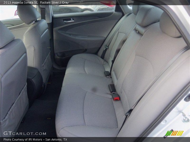Radiant Silver / Gray 2013 Hyundai Sonata SE