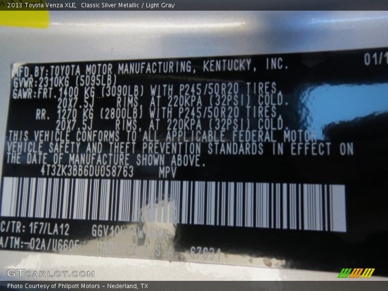 Classic Silver Metallic / Light Gray 2013 Toyota Venza XLE