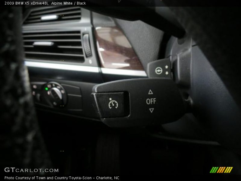 Alpine White / Black 2009 BMW X5 xDrive48i