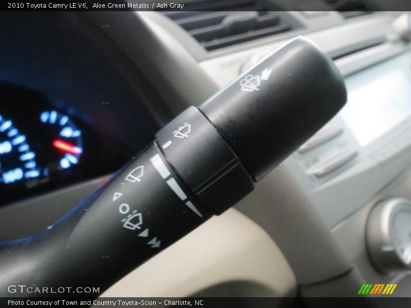 Aloe Green Metallic / Ash Gray 2010 Toyota Camry LE V6