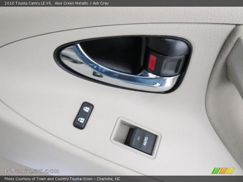 Aloe Green Metallic / Ash Gray 2010 Toyota Camry LE V6