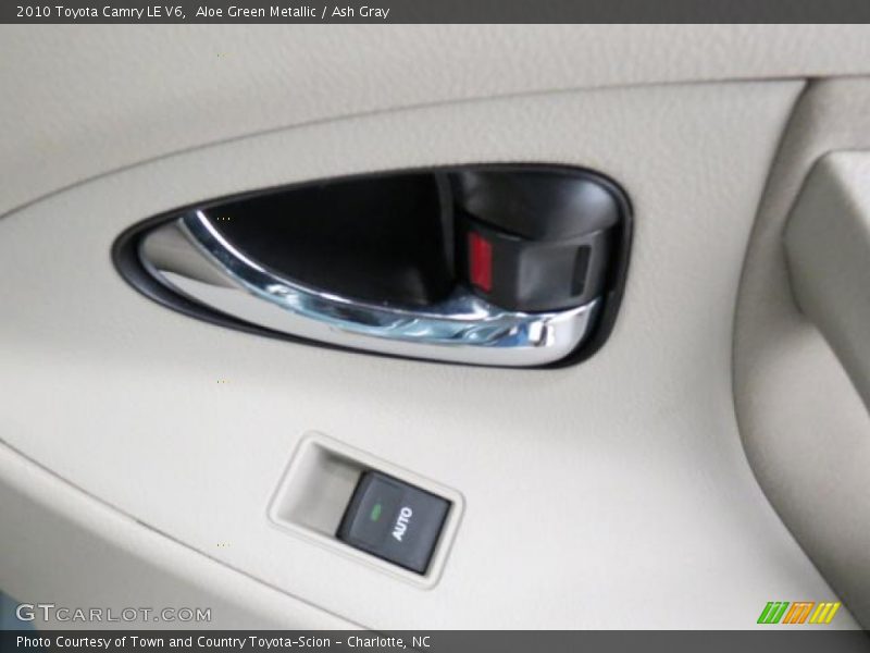 Aloe Green Metallic / Ash Gray 2010 Toyota Camry LE V6