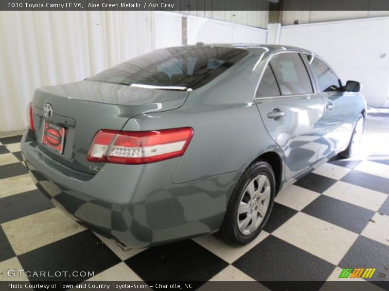Aloe Green Metallic / Ash Gray 2010 Toyota Camry LE V6