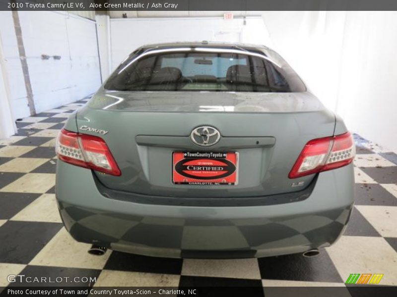 Aloe Green Metallic / Ash Gray 2010 Toyota Camry LE V6