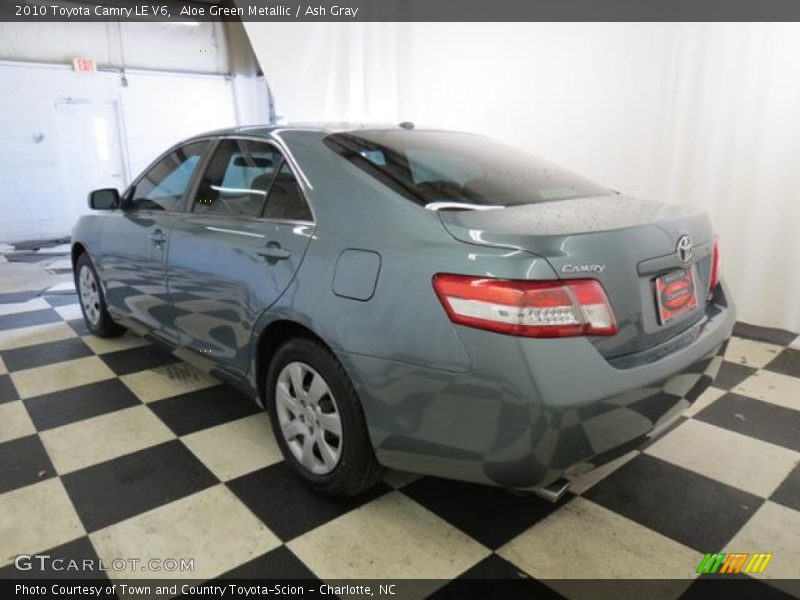 Aloe Green Metallic / Ash Gray 2010 Toyota Camry LE V6