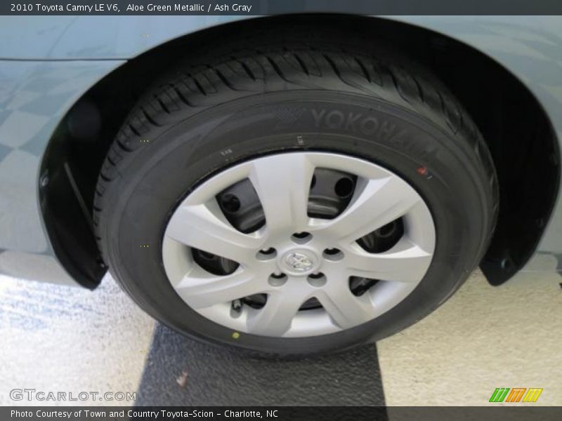 Aloe Green Metallic / Ash Gray 2010 Toyota Camry LE V6