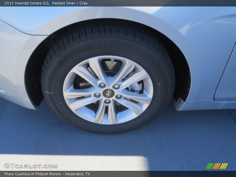 Radiant Silver / Gray 2013 Hyundai Sonata GLS