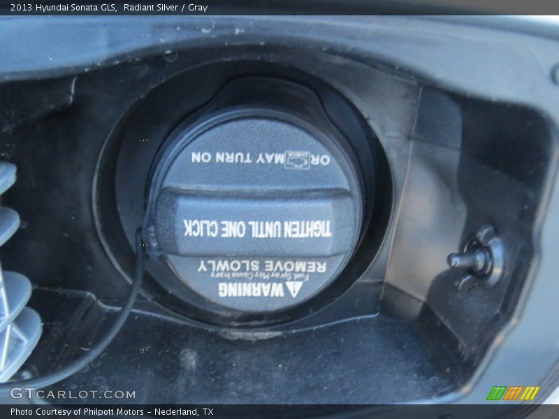 Radiant Silver / Gray 2013 Hyundai Sonata GLS