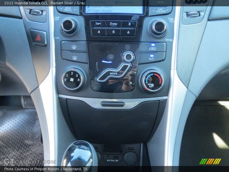 Radiant Silver / Gray 2013 Hyundai Sonata GLS