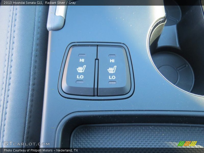 Radiant Silver / Gray 2013 Hyundai Sonata GLS