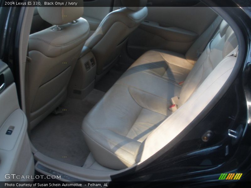 Black Onyx / Ivory 2004 Lexus ES 330