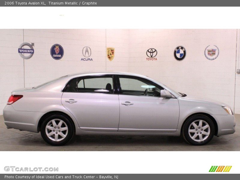 Titanium Metallic / Graphite 2006 Toyota Avalon XL