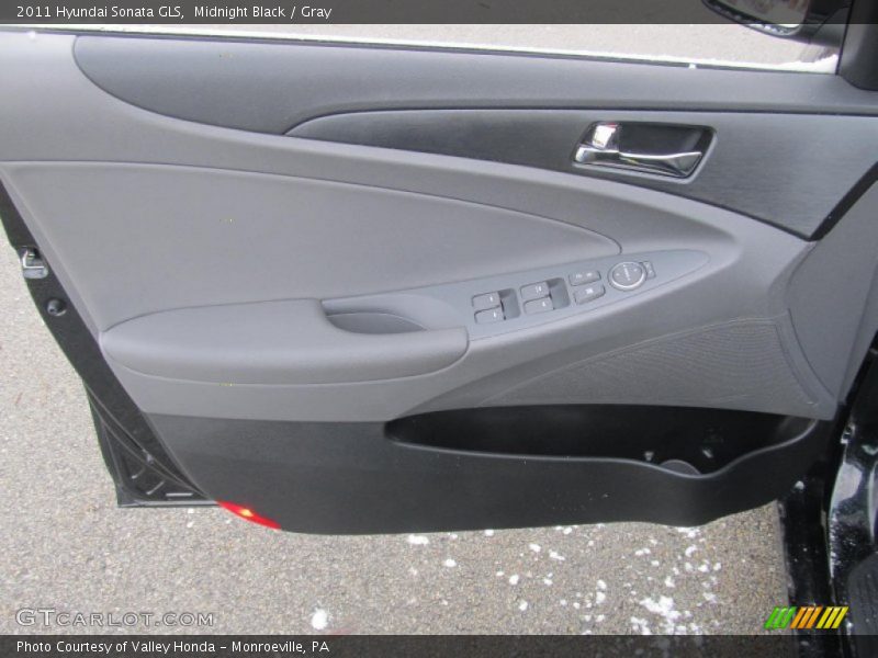 Midnight Black / Gray 2011 Hyundai Sonata GLS