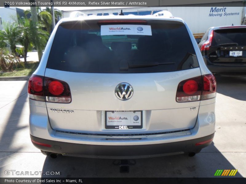 Reflex Silver Metallic / Anthracite 2010 Volkswagen Touareg VR6 FSI 4XMotion
